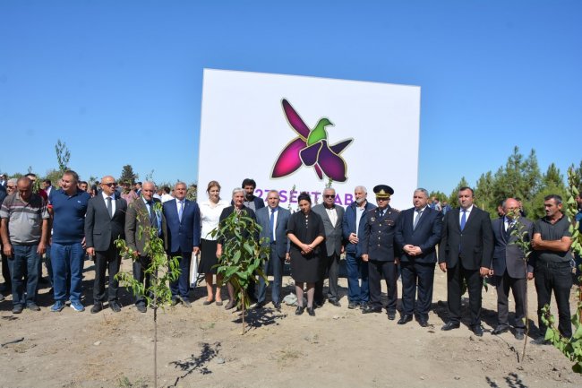 Tərtərdə 27 sentyabr Anım Günü şəhidlərin xatirəsinə ağacəkmə aksiyası keçirilib