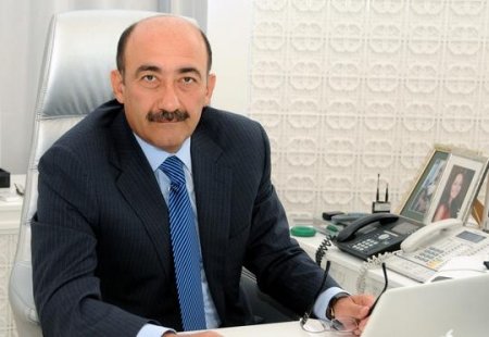 Tanınmış müğənnidən keçmiş nazirlə bağlı ŞOK İDDİA: - “Fəxri adları pulla...”