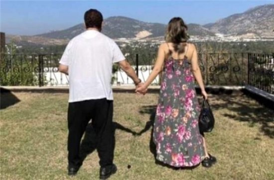 İbrahim Tatlısəs yeni sevgilisi ilə fotosunu paylaşdı