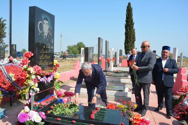 Tərtərdə Vətən müharibəsi şəhidi Hüseynov Aslan Malik oğlunun il mərasimi keçirilib