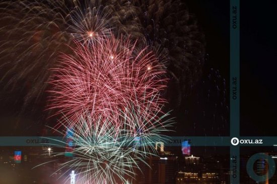 Zəfər atəşfəşanlığı - FOTOREPORTAJ