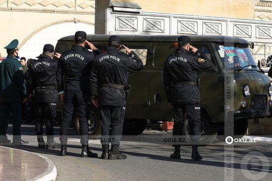 Helikopter qəzasında həlak olan hərbçilərlə vida mərasimi keçirilir - CANLI + YENİLƏNİB + FOTO