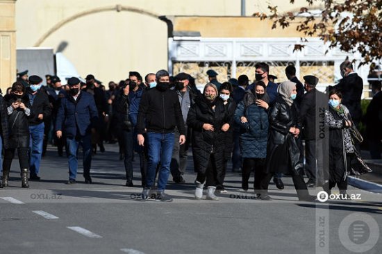 Helikopter qəzasında həlak olan hərbçilərlə vida mərasimi keçirilir - CANLI + YENİLƏNİB + FOTO