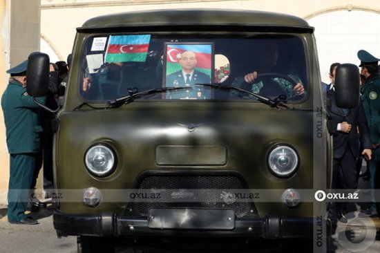 Helikopter qəzasında həlak olan hərbçilərlə vida mərasimi keçirilir - CANLI + YENİLƏNİB + FOTO