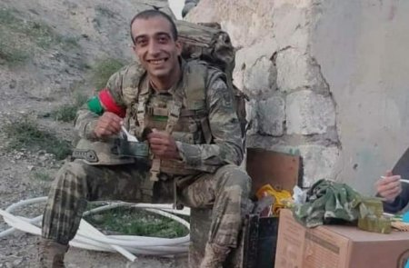 "1 il keçib, əillik təyin olunmur, maaşım kəsilib, işsizəm" - Qarabağ Qazisi ŞİKAYƏTÇİDİR