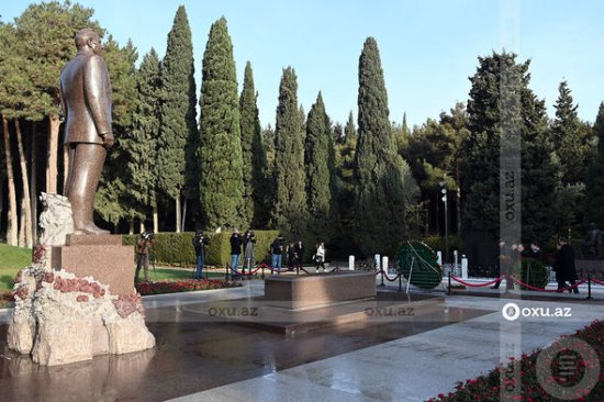 Vəkillər Kollegiyasının üzvləri Fəxri xiyabanı ziyarət etdilər - FOTO